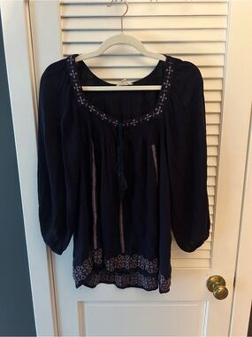 Women’s Navy Embroidered Peasant Blouse